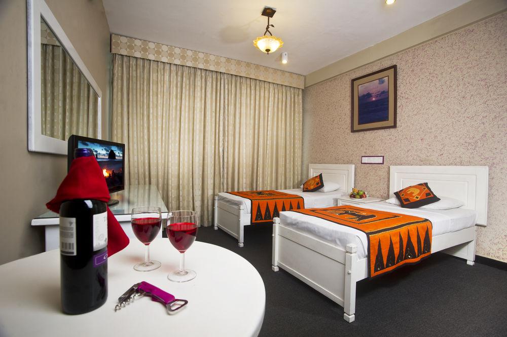 Hotel Omega Regency 2*
